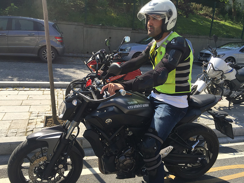 Motosiklet Ehliyeti Öğrencileri Fotoğraf Galerisi Beşiktaş Sürücü Kursu